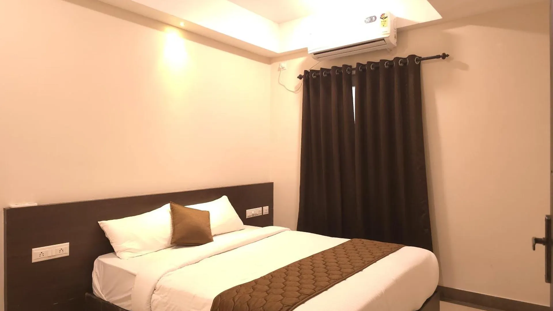 Guruvayoor Suites Guruvāyūr アパート